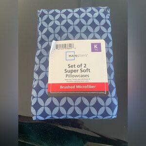 Mainstays Blue Patterned Pillowcases Set never opened New